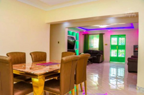 Ten villa luxury resort